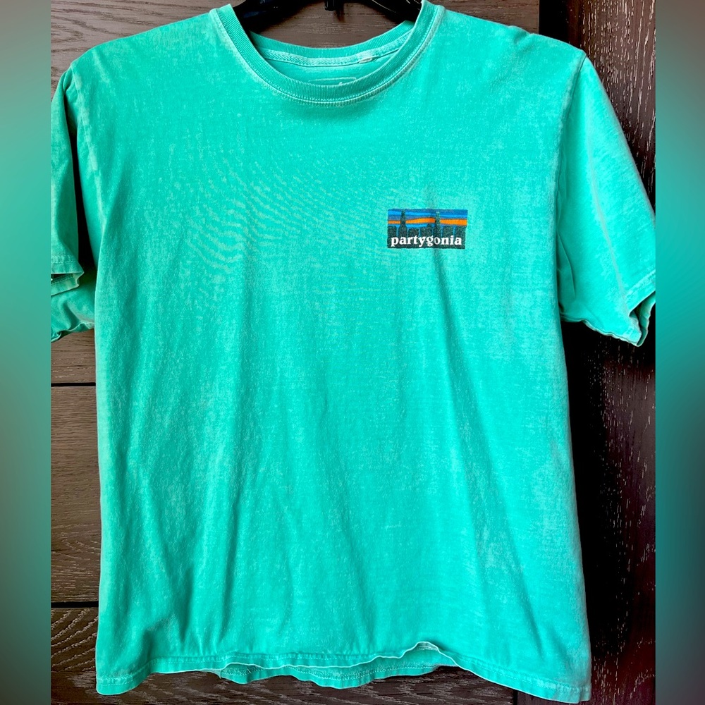 Men’s Partygonia T-Shirt 🏓